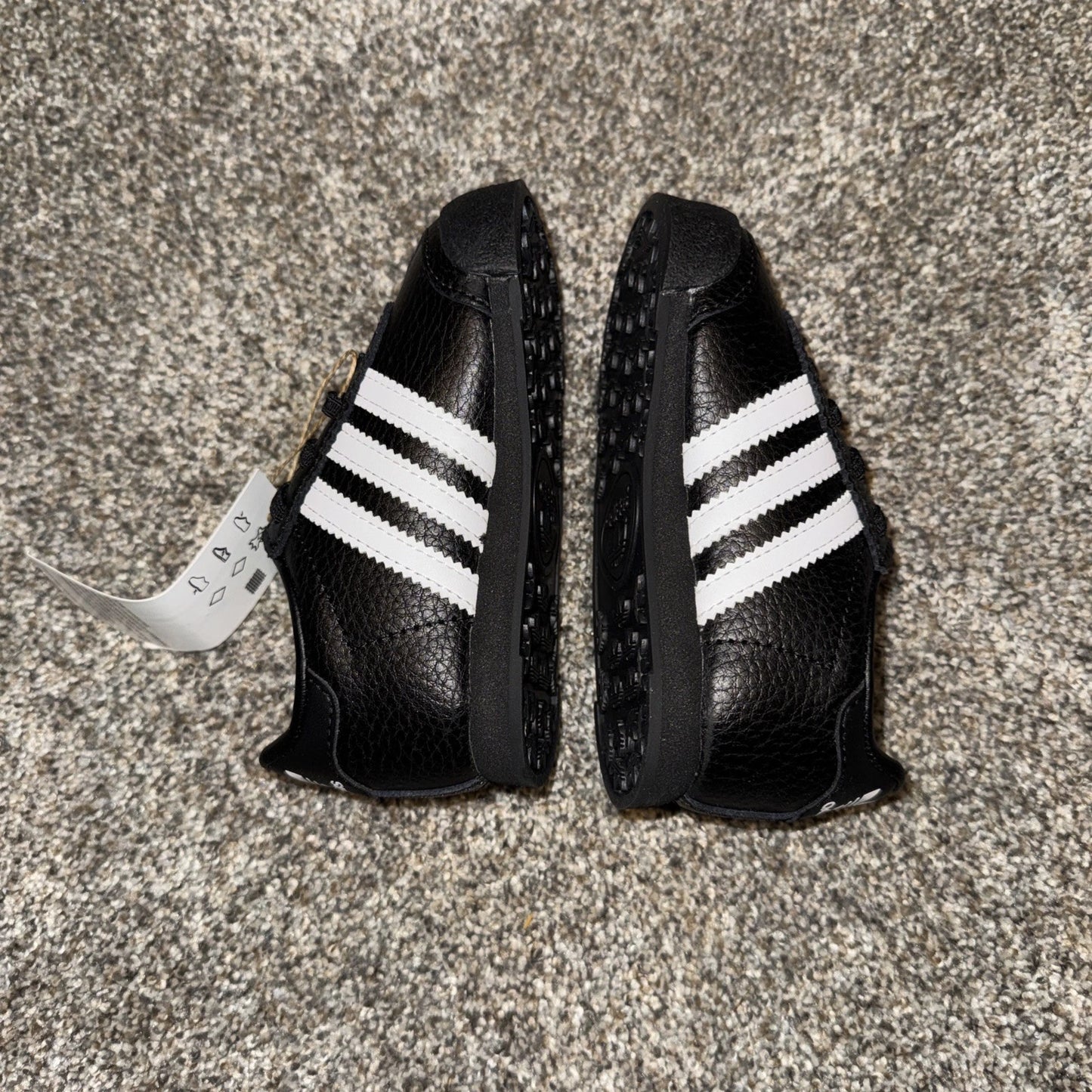Size 6C Adidas Samoa I Black