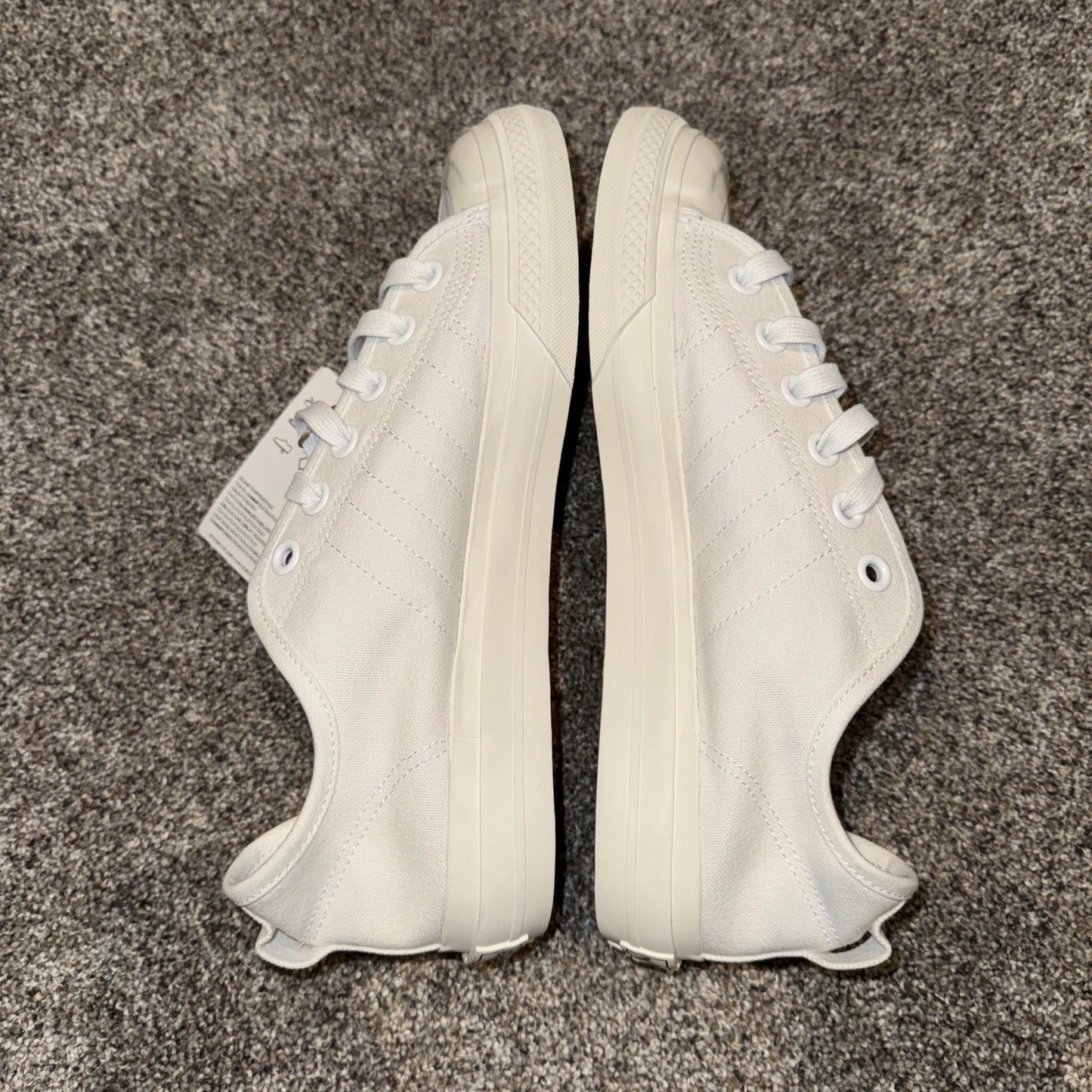 Size 8.5 Men’s- Adidas Nizza RF White