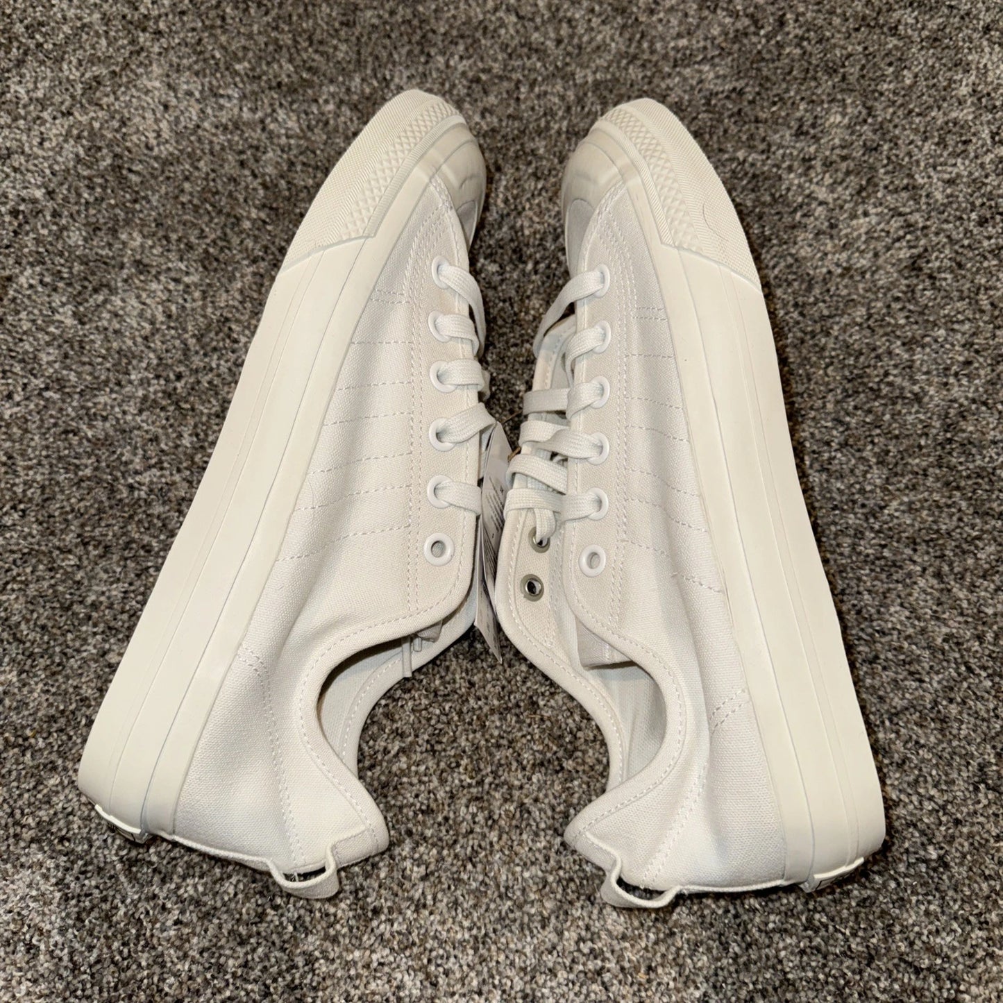 Size 8.5 Men’s- Adidas Nizza RF White