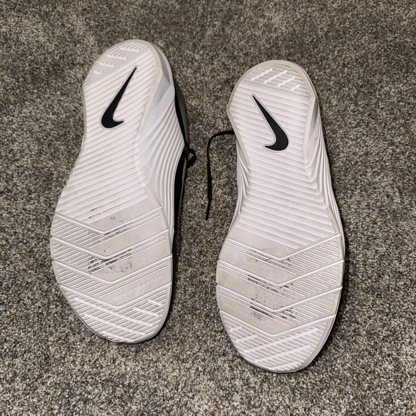 Size 10.5 Women’s - Nike Metcon 6 Black White