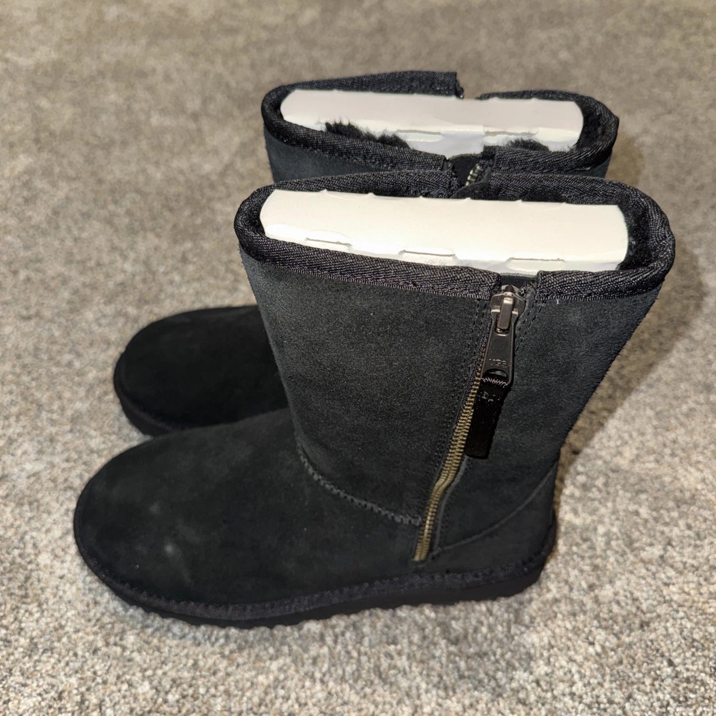 Size 6 Women’s- UGG Classic Short Dual Zip II Black