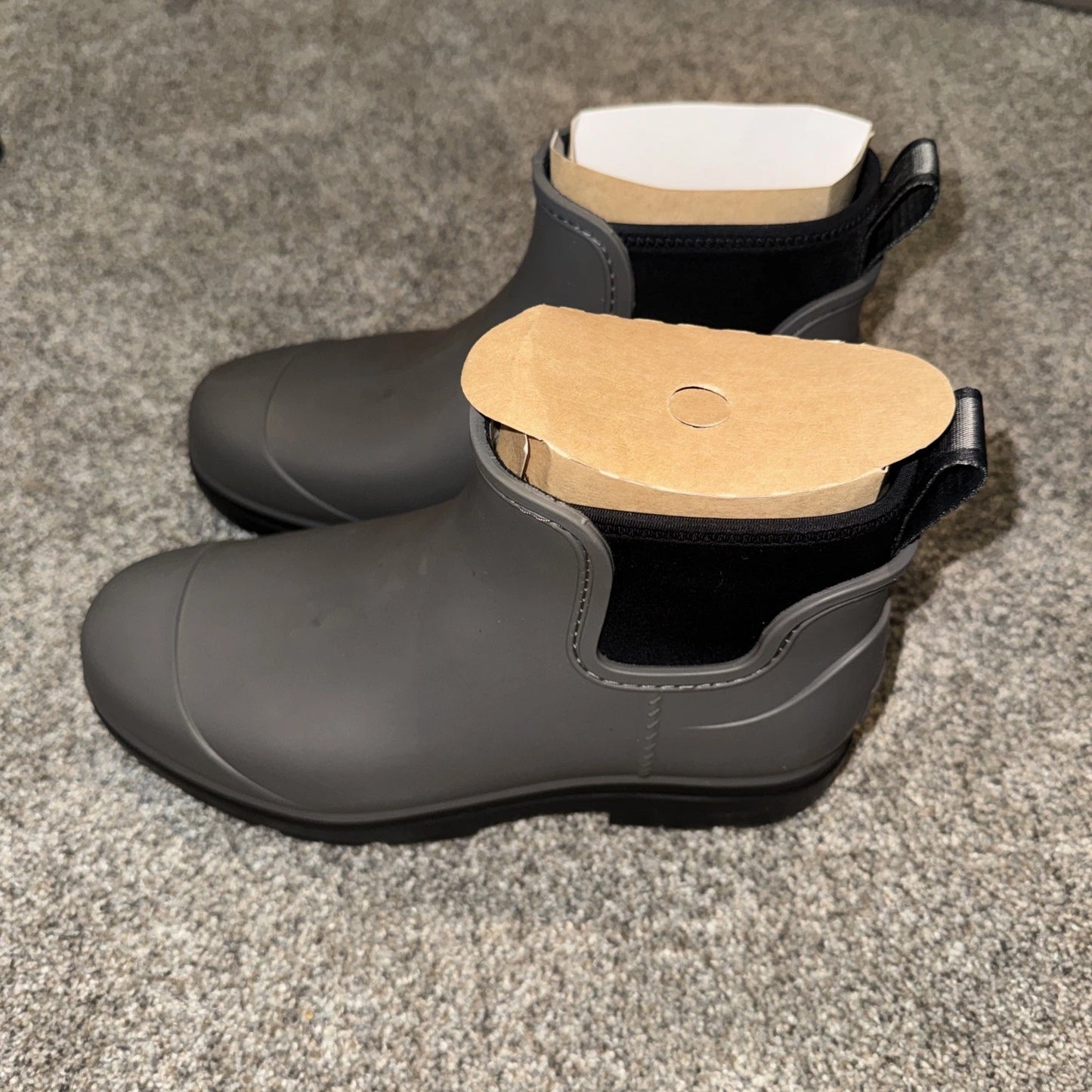 Size 9 Women’s- UGG Droplet