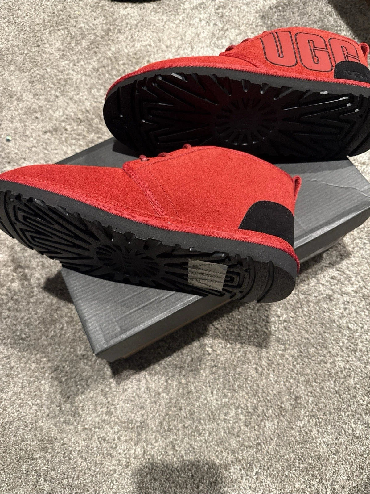UGG Neumel Red Black Graphic Outline Chukka Boot 1130715 Men's Size 8 Hard Sole