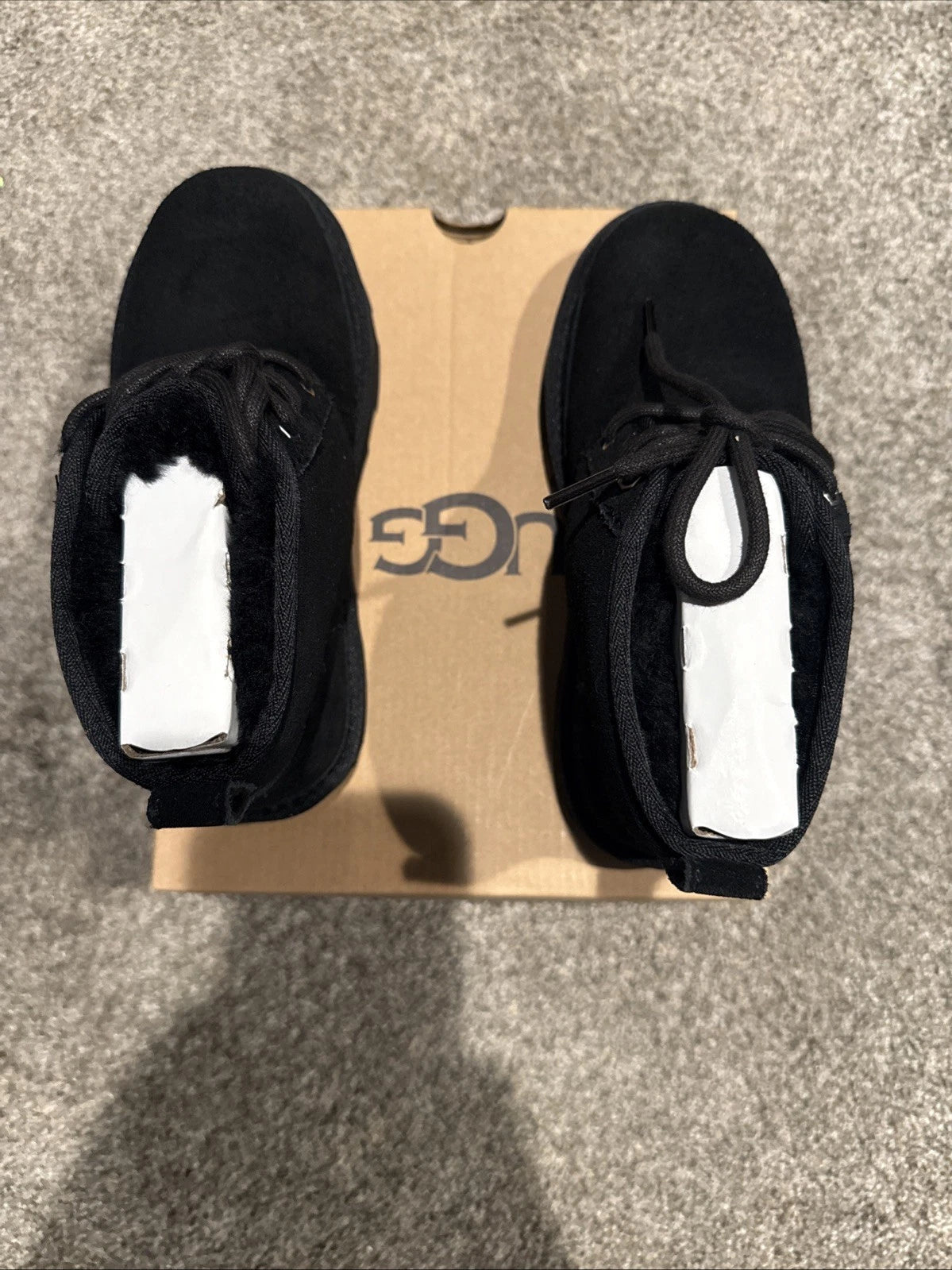 UGG Neumel II Unisex Kid Chukka Boot, Size 3 - Black (1017320K)