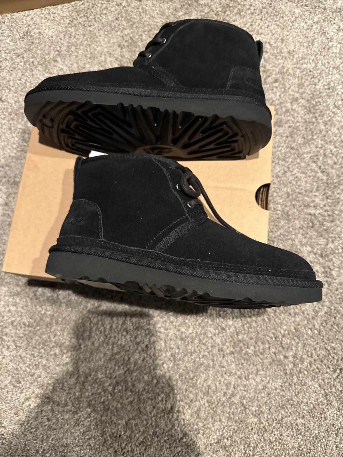 UGG Neumel II Unisex Kid Chukka Boot, Size 3 - Black (1017320K)