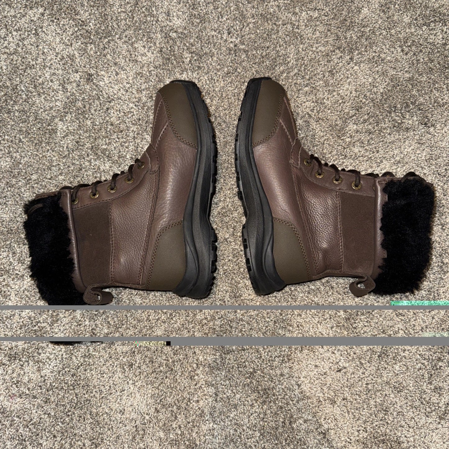 Size 7 Women’s- UGG Adirondack Boot III