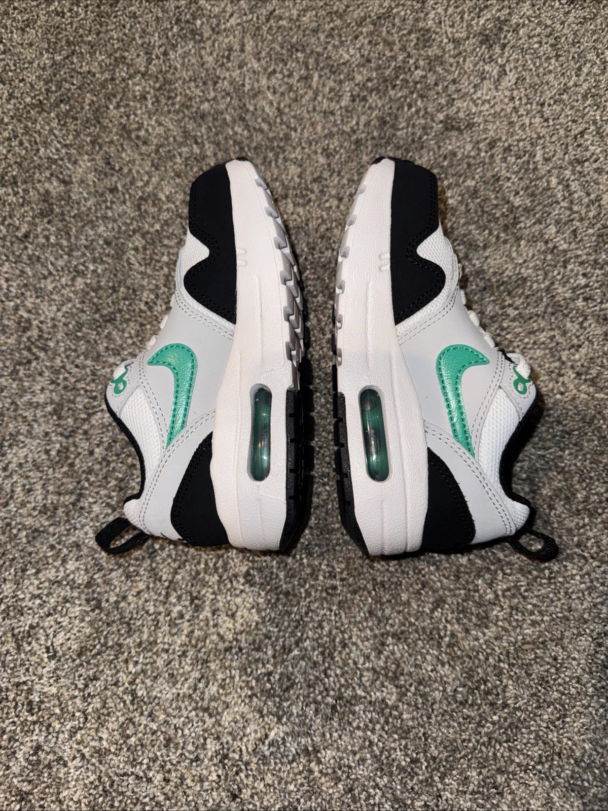 Size 9C- Nike Air Max 1 EasyOn Stadium Green