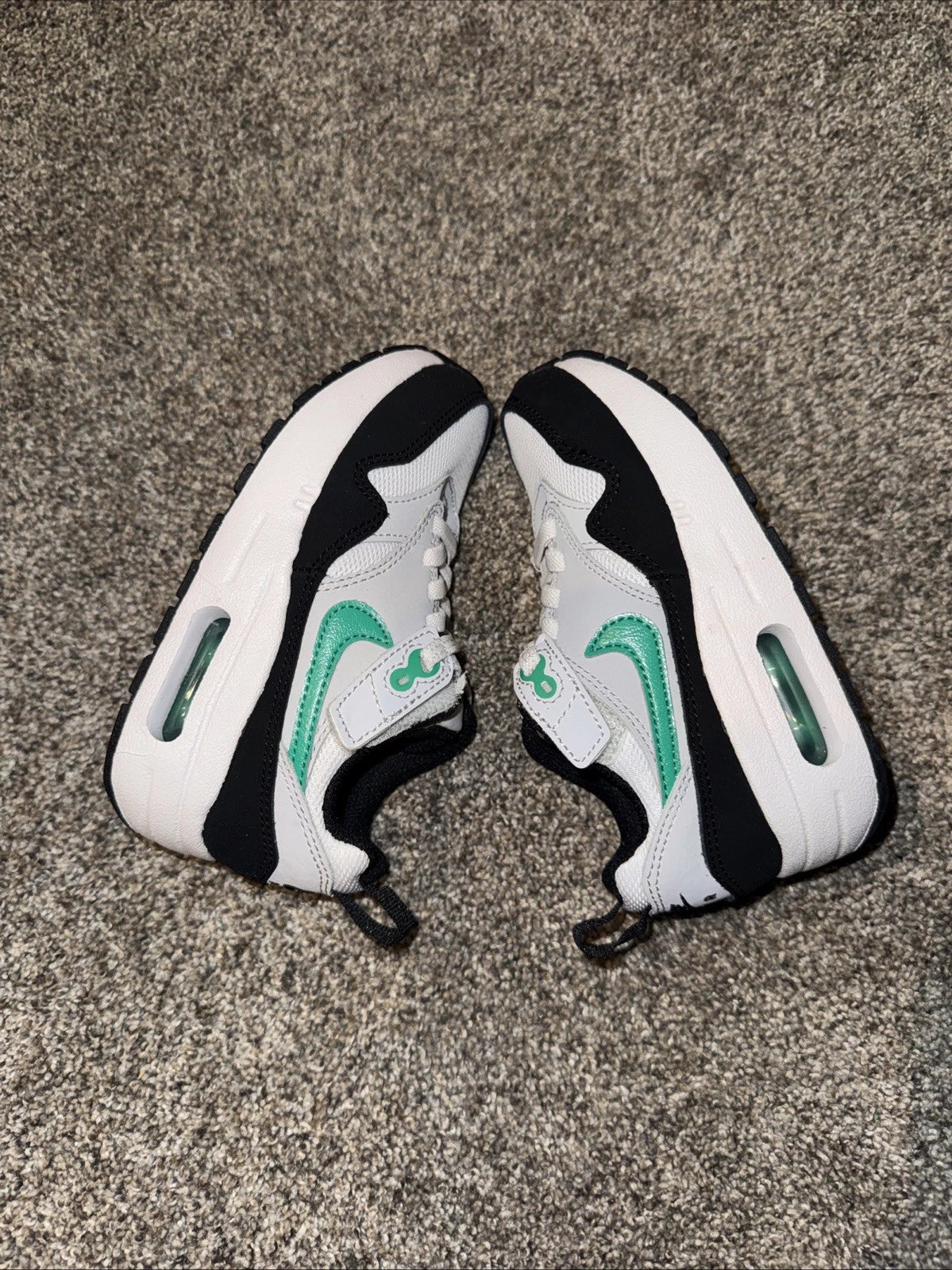 Size 9C- Nike Air Max 1 EasyOn Stadium Green