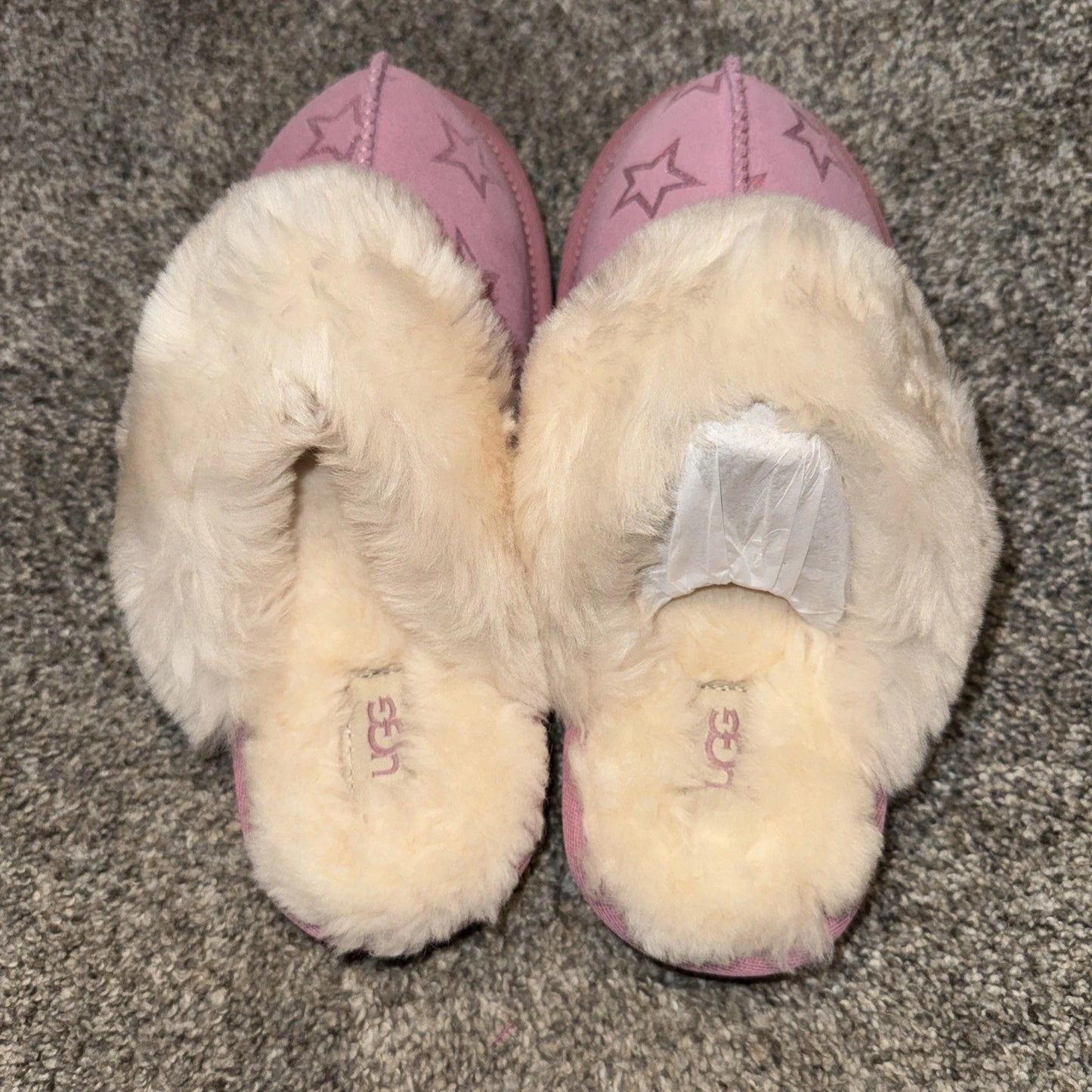 Size 3Y- UGG Cozy II Iridescent Stars Pink