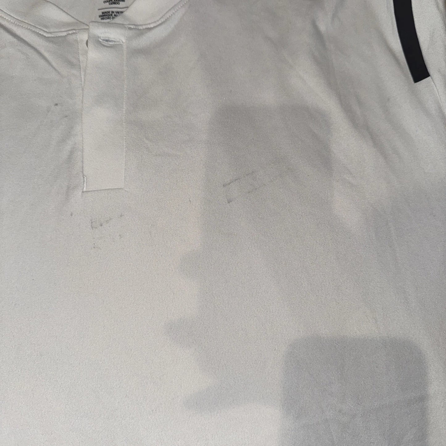 Men’s 2XL Under Armour Shirt- New With Imperfections