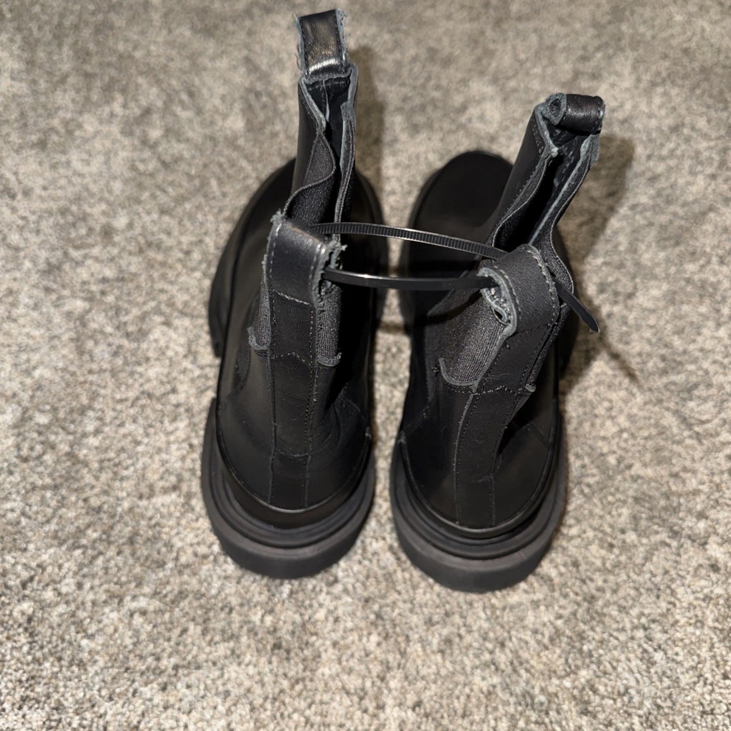 Size 38 Allsaints Harlee Lug Sole Chelsea Boot Women’s- Black