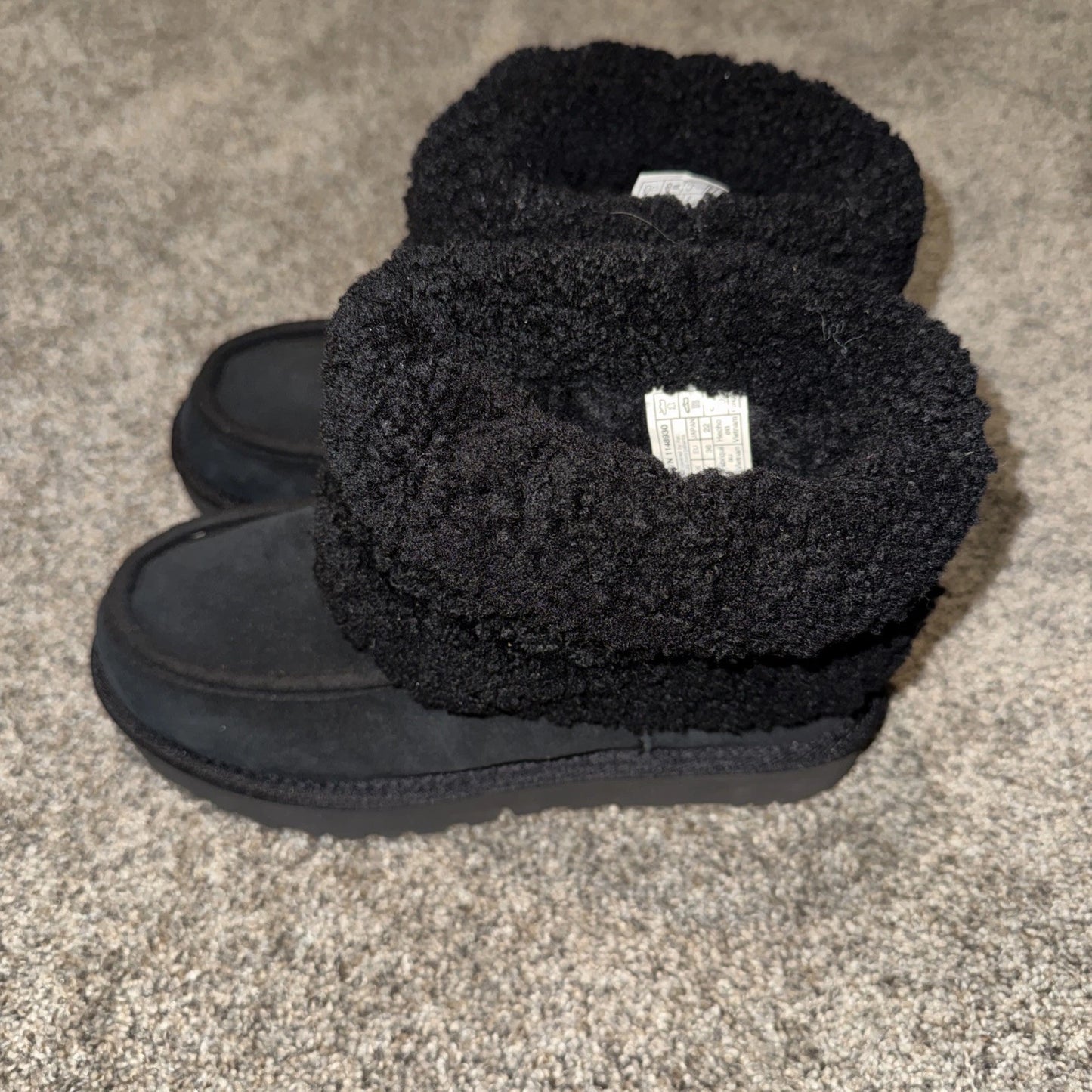 NEW WOMENS SIZE 5 BLACK UGG CLASSIC MINI BRAID SUEDE BOOTS 1148930