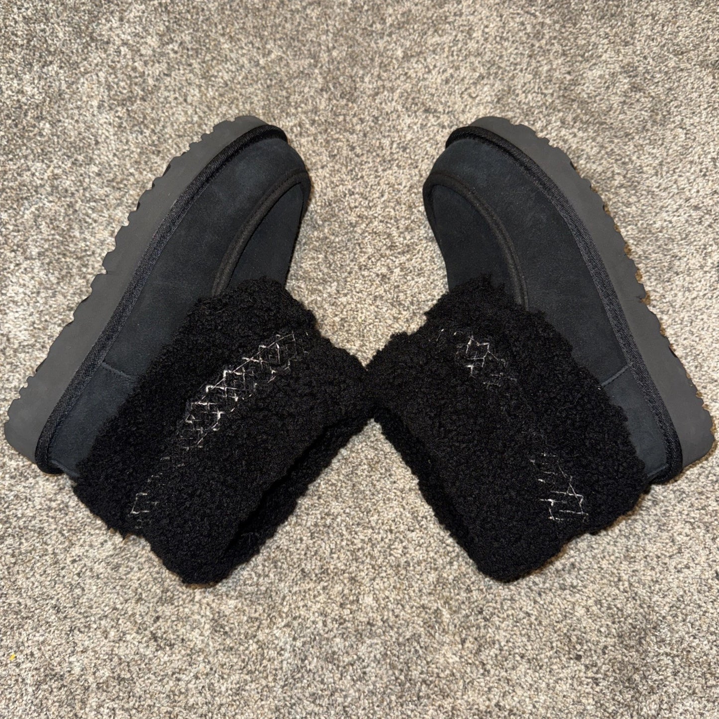 NEW WOMENS SIZE 5 BLACK UGG CLASSIC MINI BRAID SUEDE BOOTS 1148930