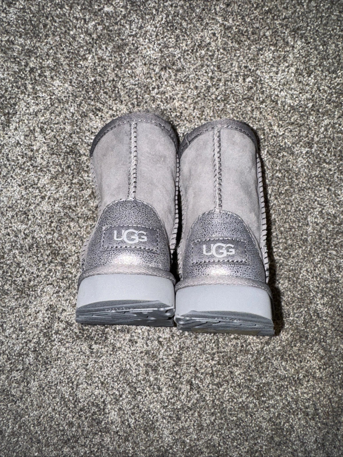 Size 6 Toddler -UGG Classic Glitz boots
