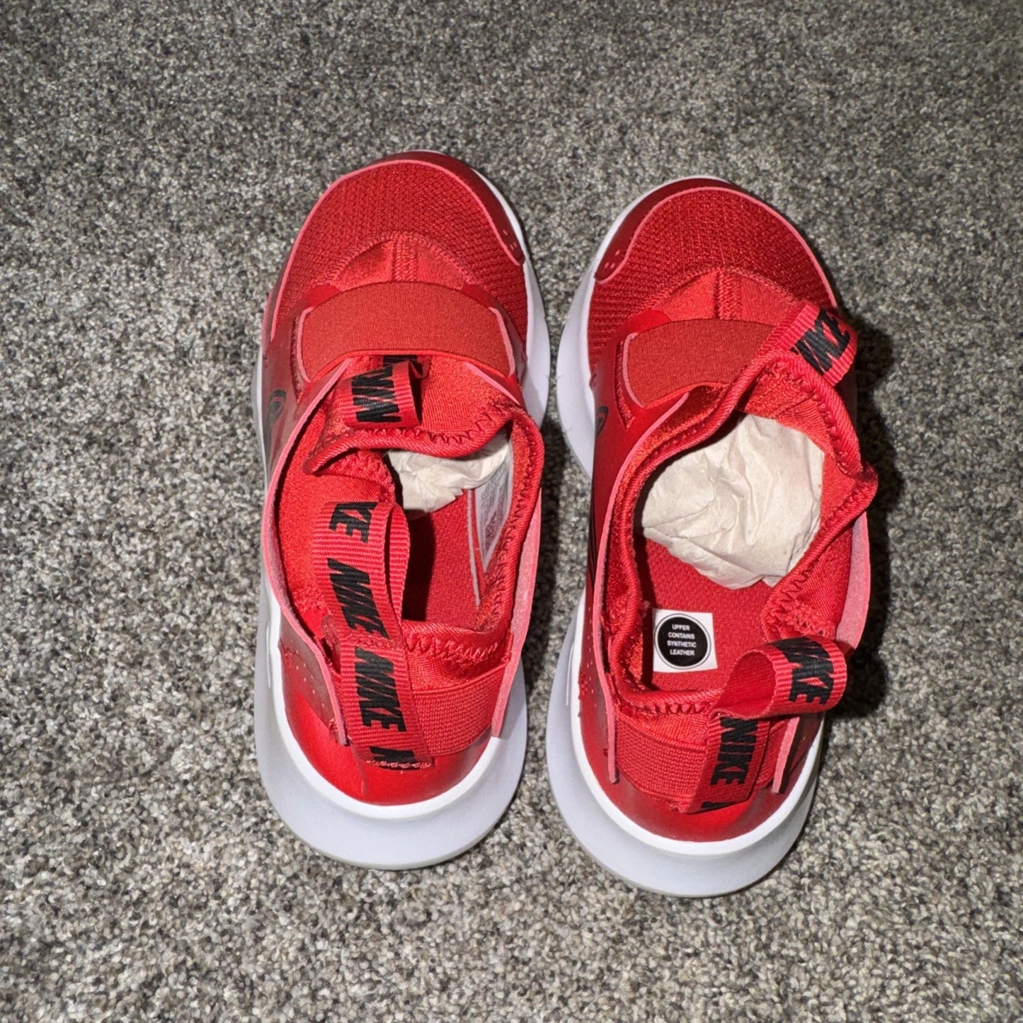 Size 4Y- Nike Flex Runner 3 Red
