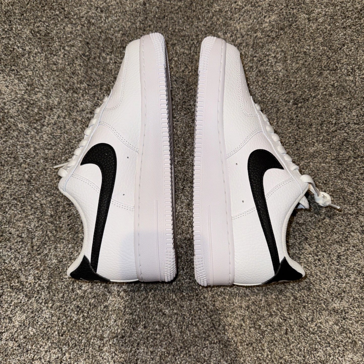 Size 7.5 Men’s- Nike Air Force 1 Low ‘07