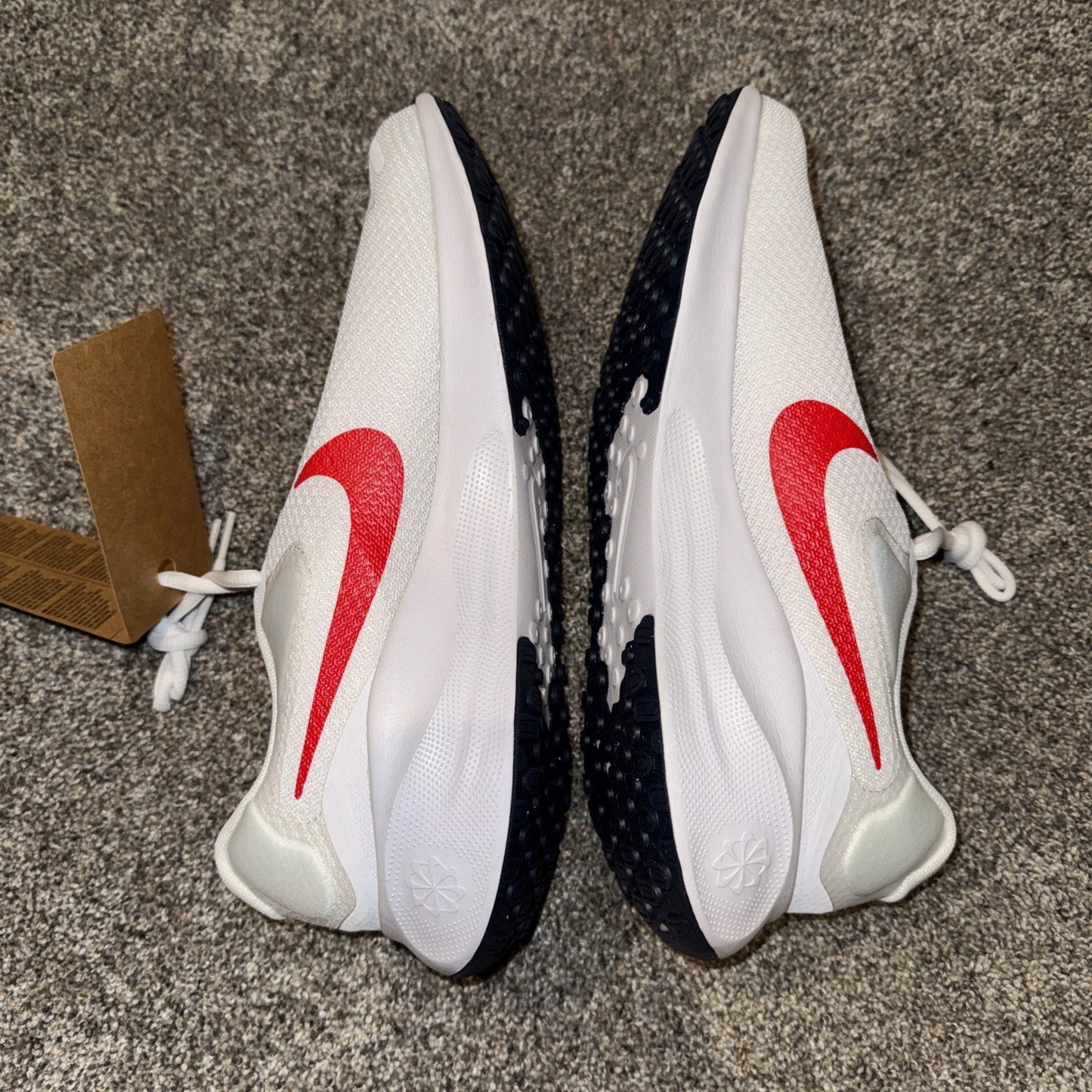 Size 10 Men’s- Nike Revolution 7