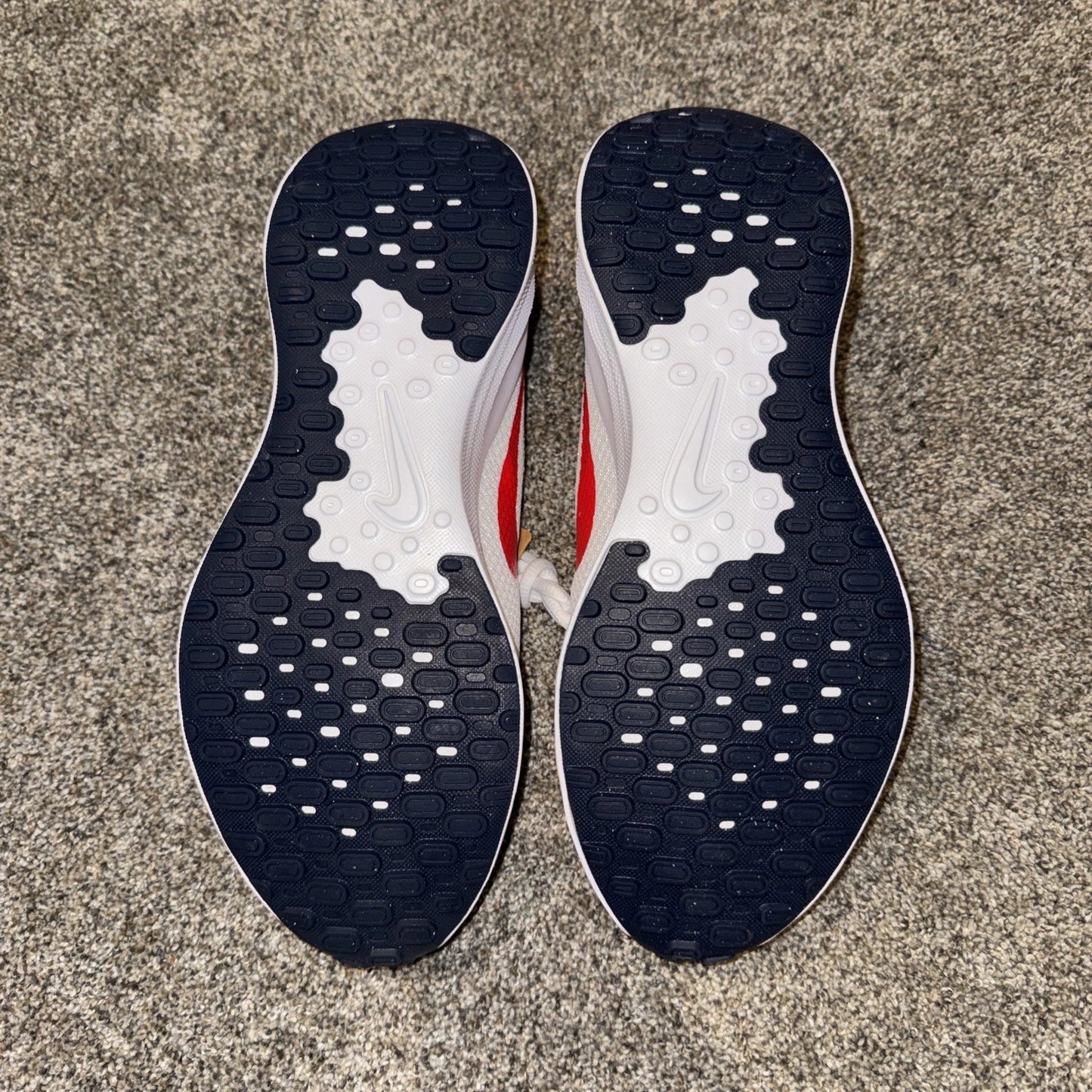 Size 10 Men’s- Nike Revolution 7