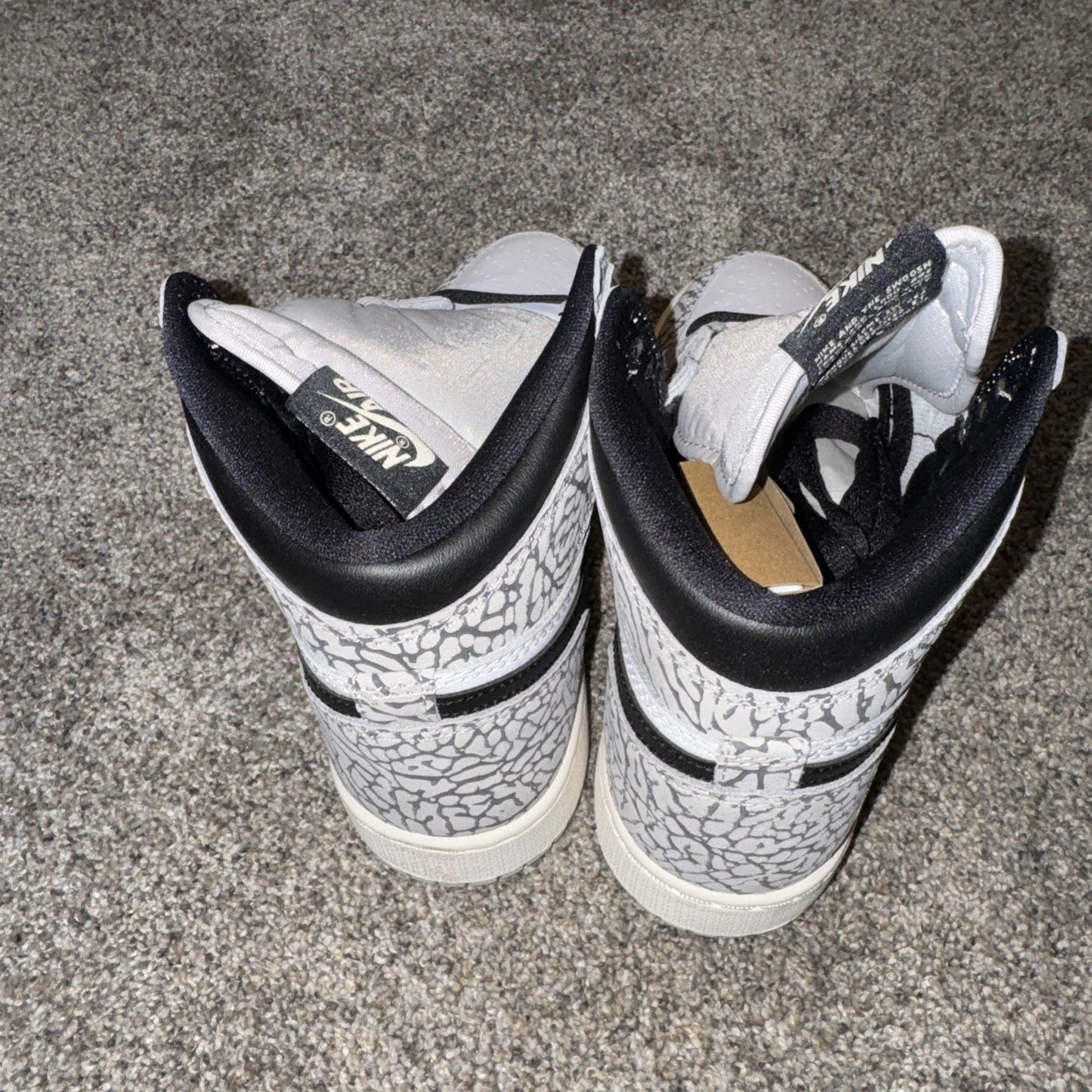 Size 5Y- Jordan 1 Retro High OG White Cement