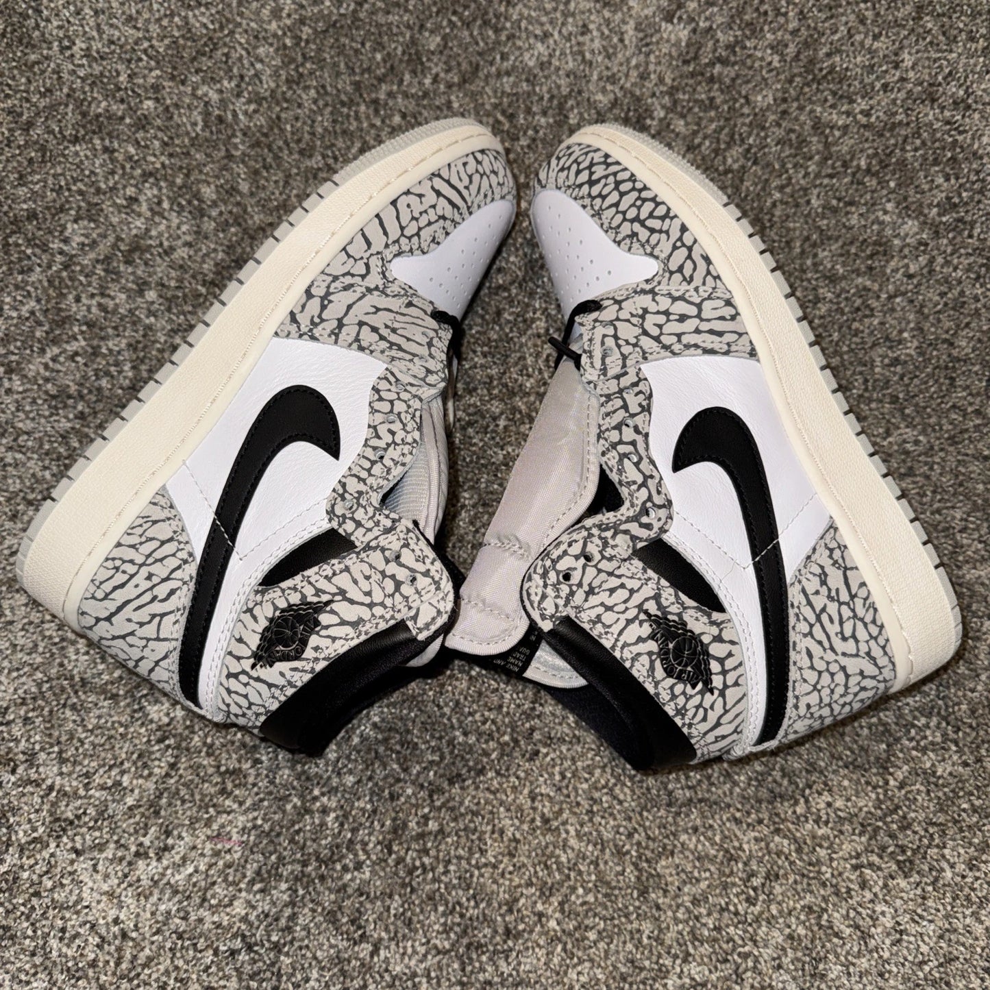 Size 5Y- Jordan 1 Retro High OG White Cement