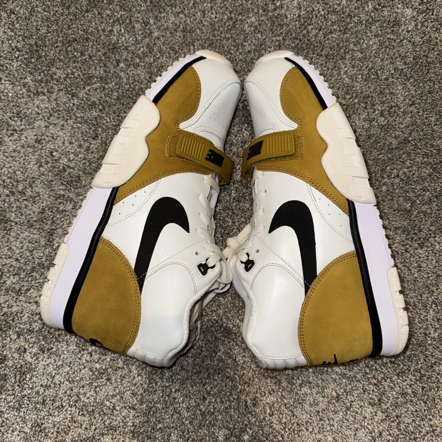 Size 12 Men’s- Nike Air Trainer 1 ESS- Damaged Box