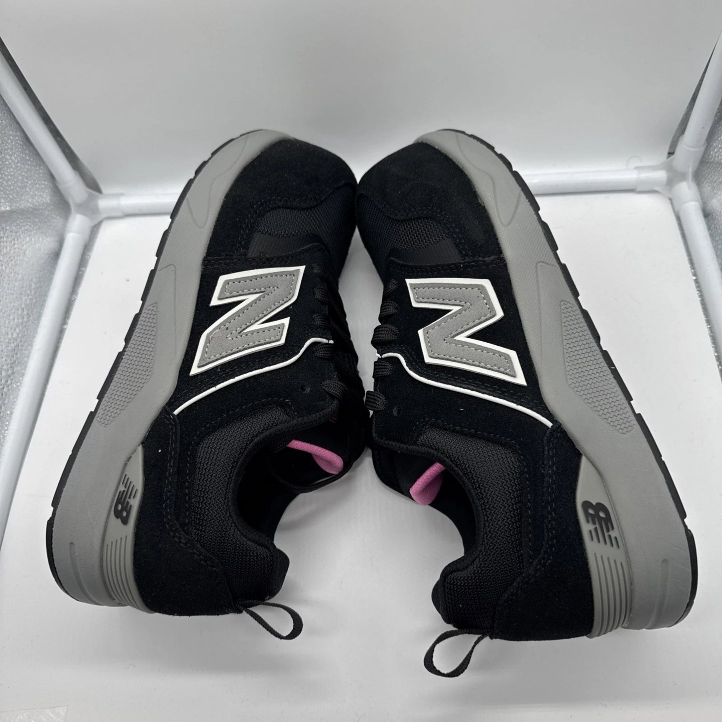 Size 8.5 Women’s- New Balance  Elite Lite