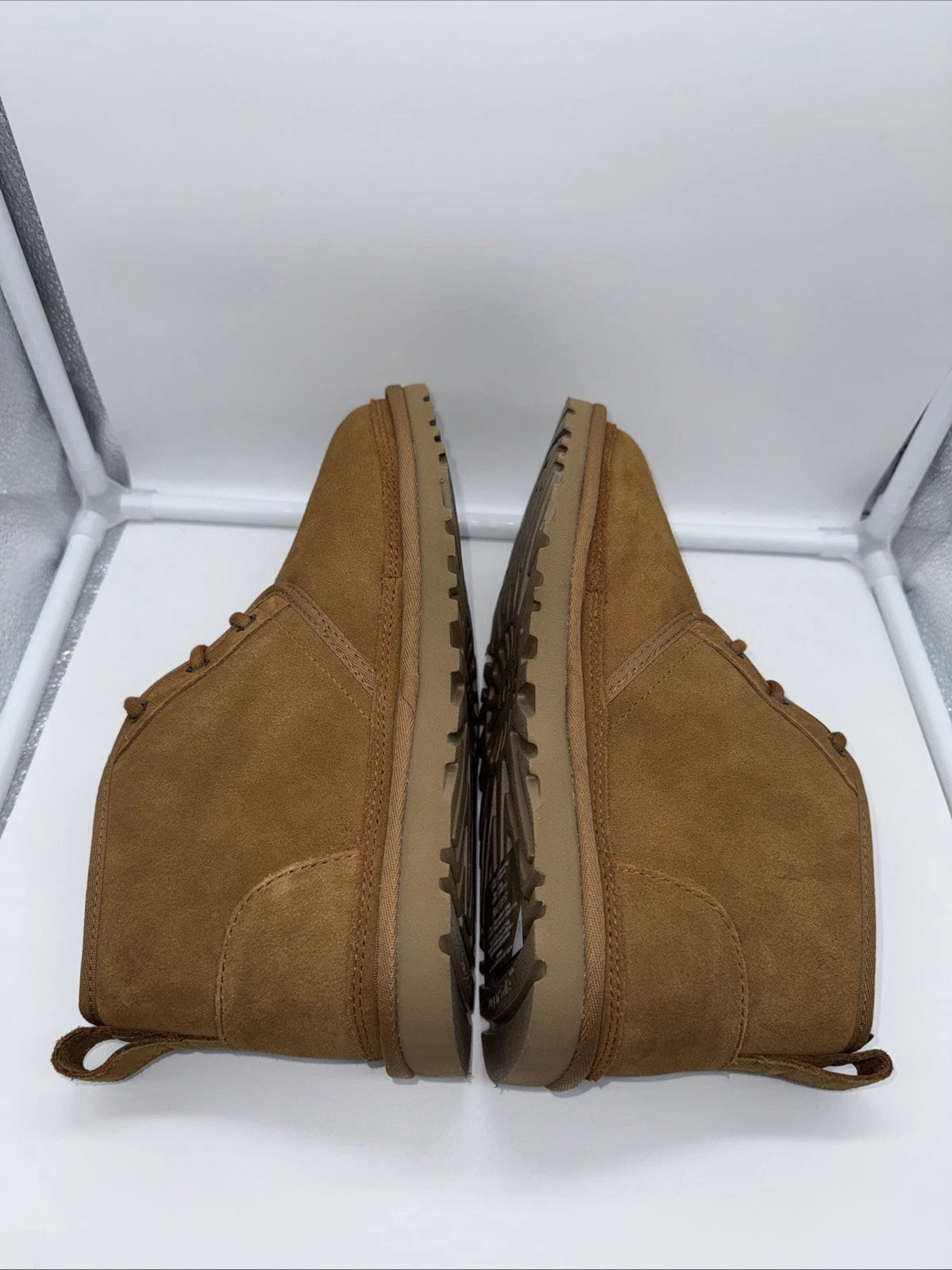 Size 9 Women’s- UGG Neumel Boots Chestnut