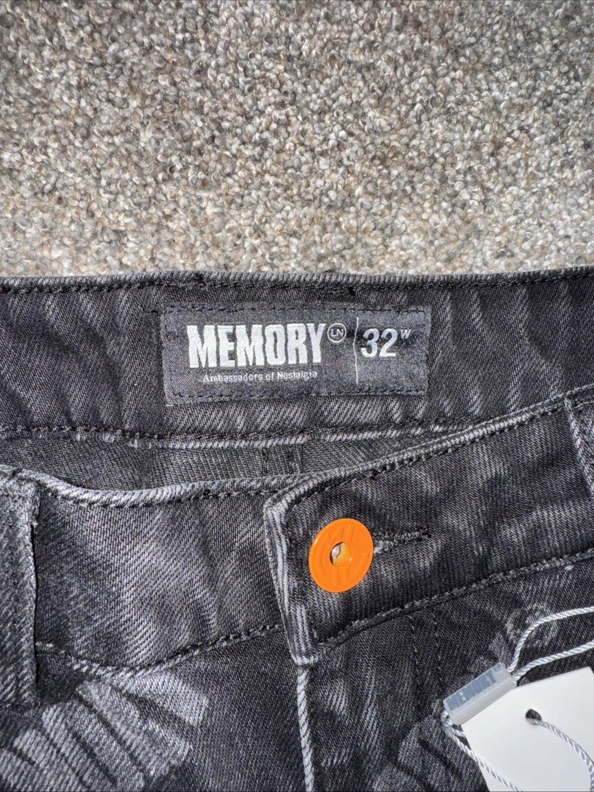 Size 32 Men’s Memory Jean Shorts