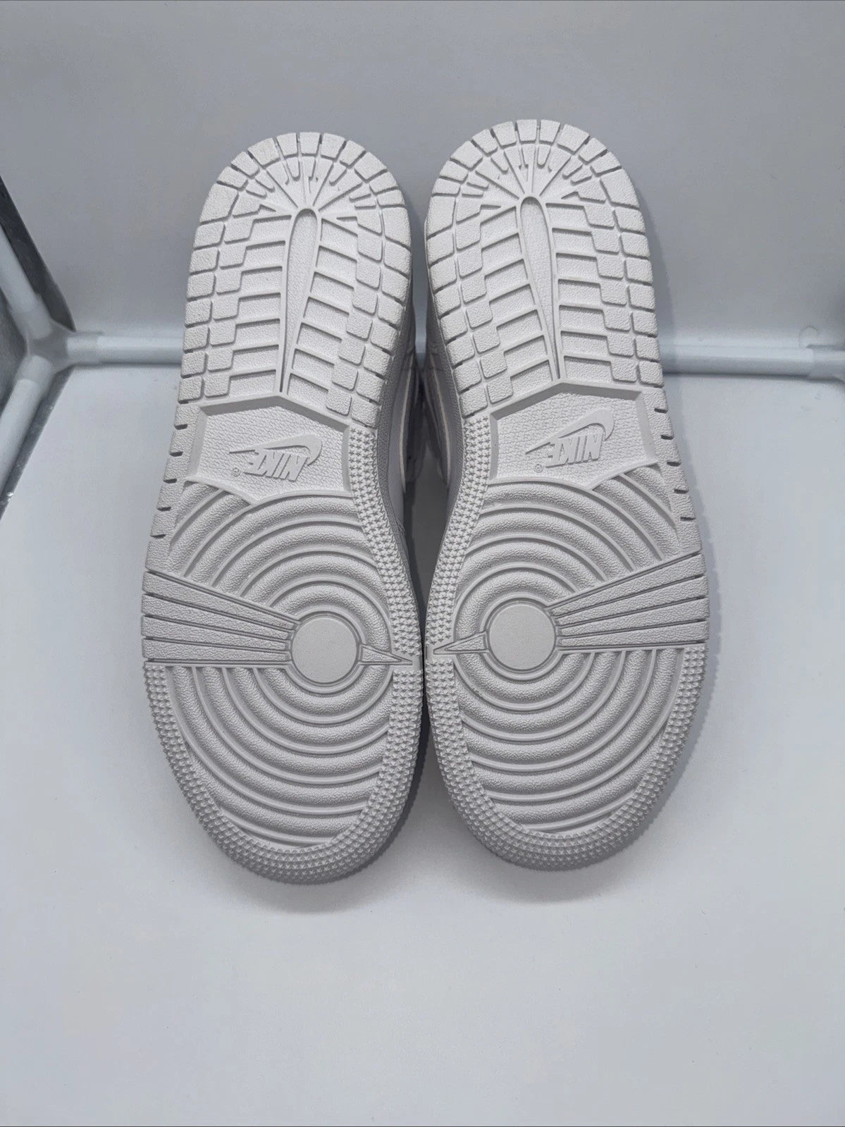 Size 3.5Y- Jordan 1 Mid Triple White