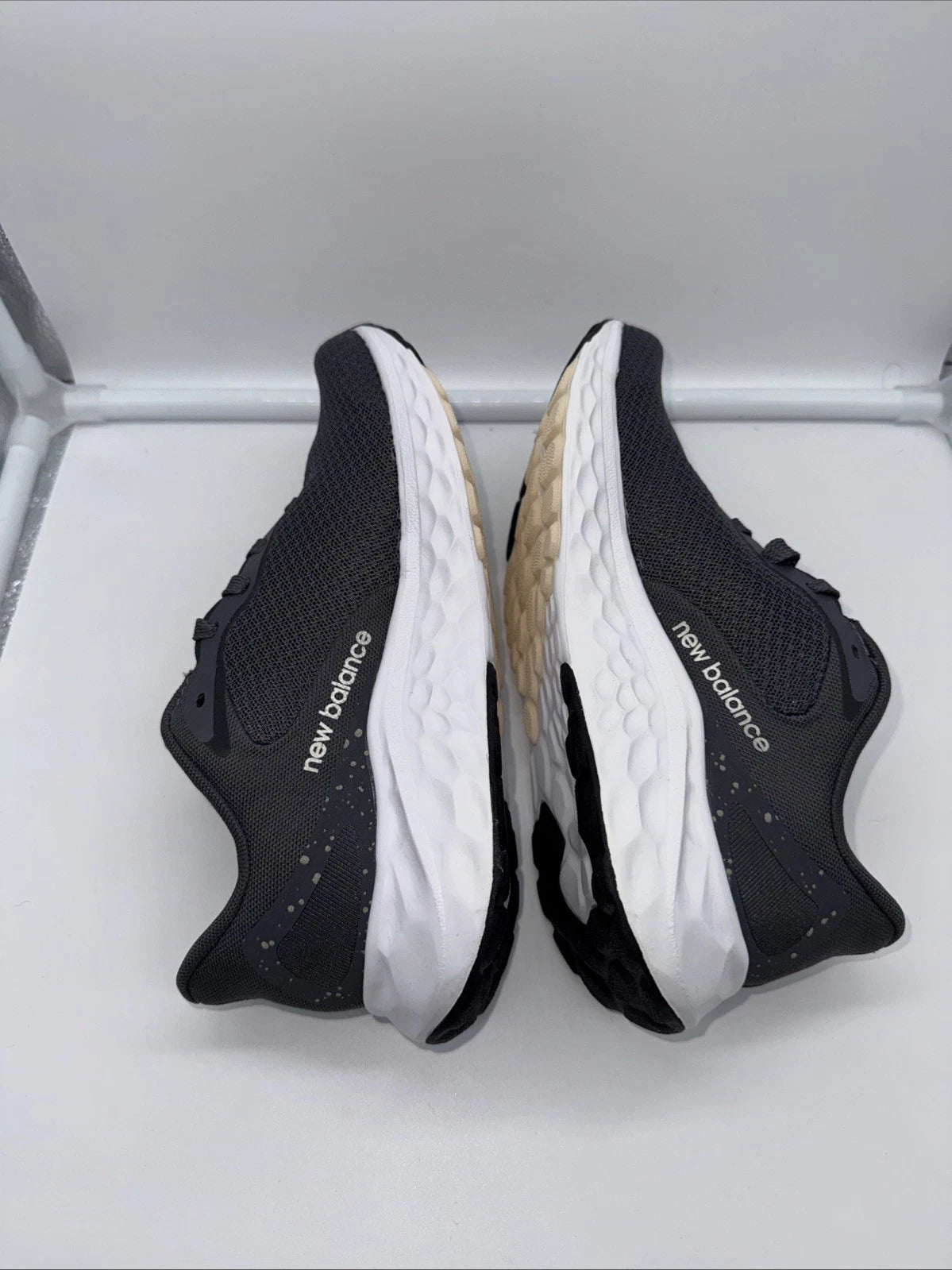 Size 5 Women’s- New Balance Fresh Foam Arishi V 4
