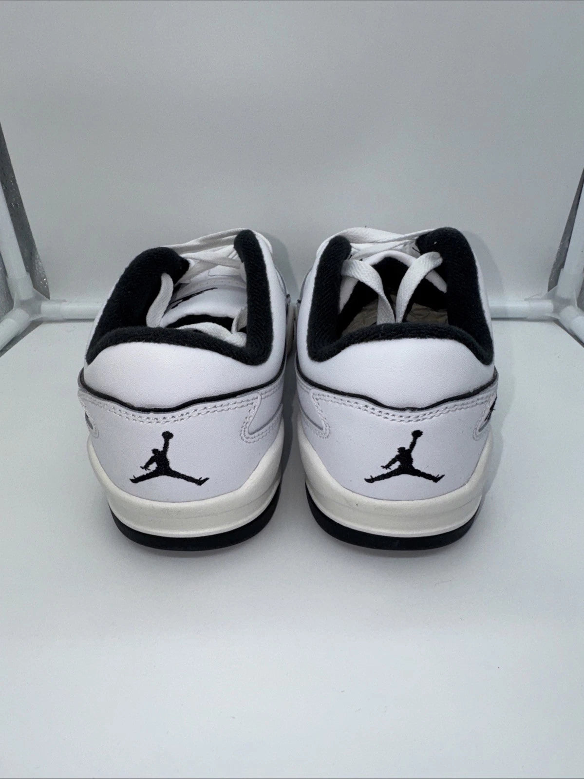 Size 6Y- Jordan Flight Court White