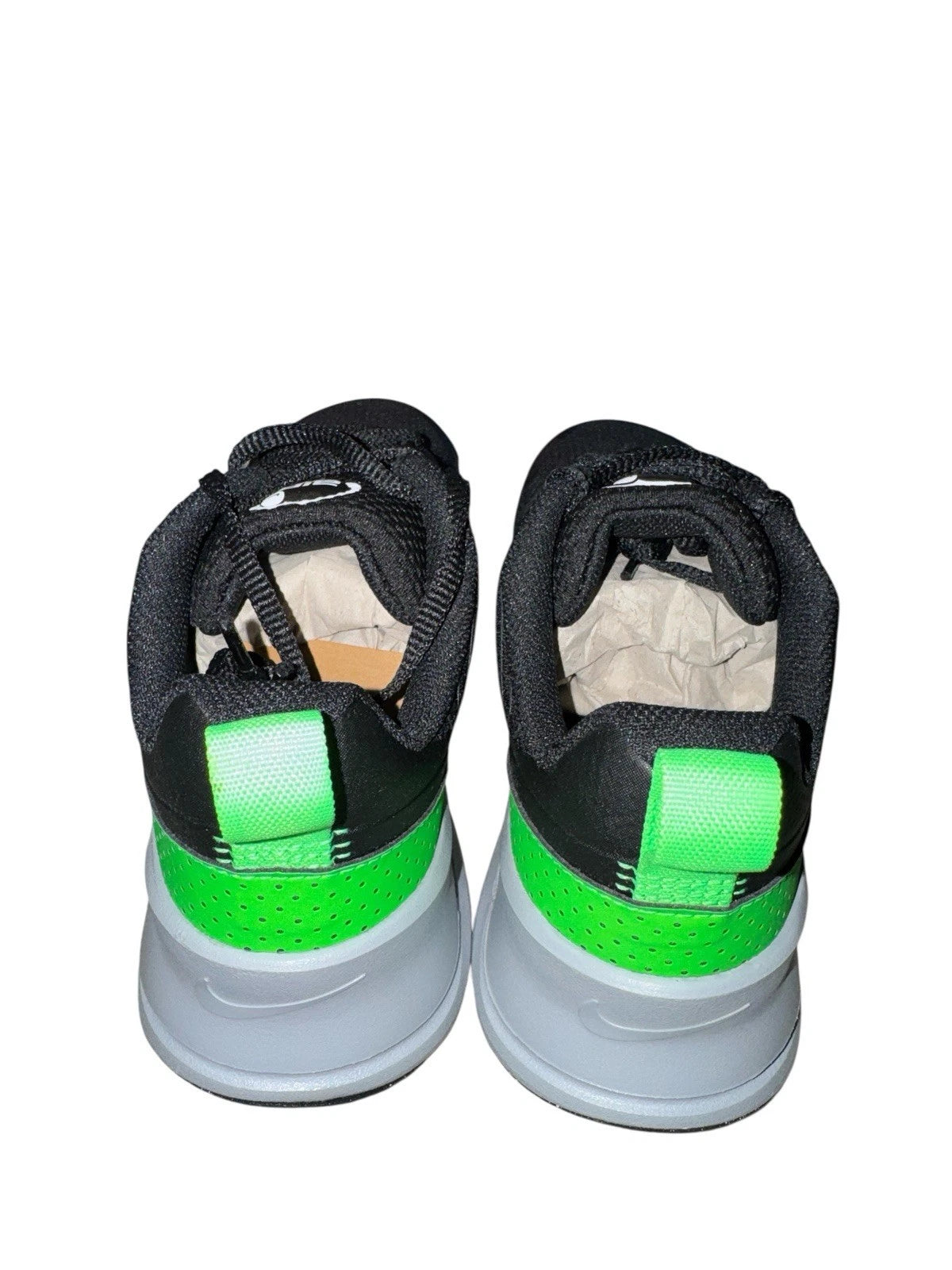 Men’s 7.5- Nike Air Max Nuaxis- Black