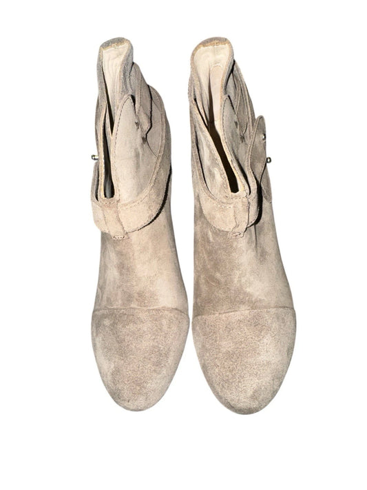 Women’s 9 Rag & Bone Boots
