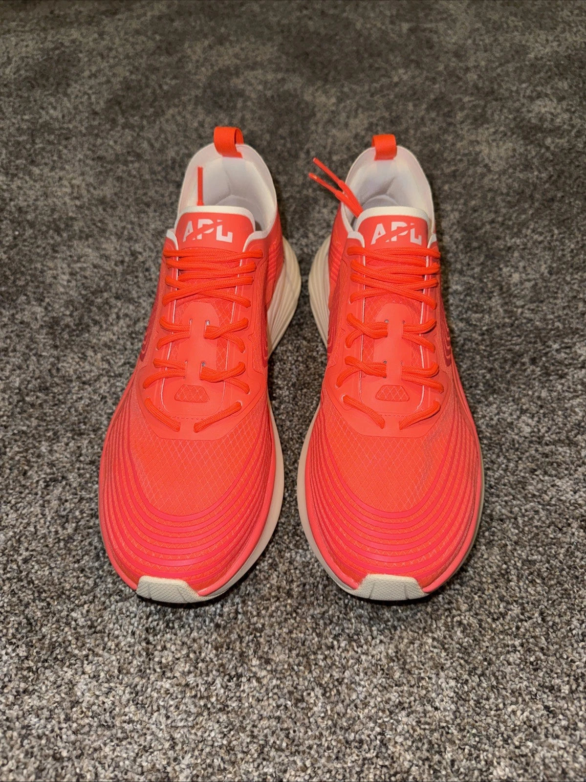 APL  Athletic Propulsion Labs Women’s Streamline Size 8