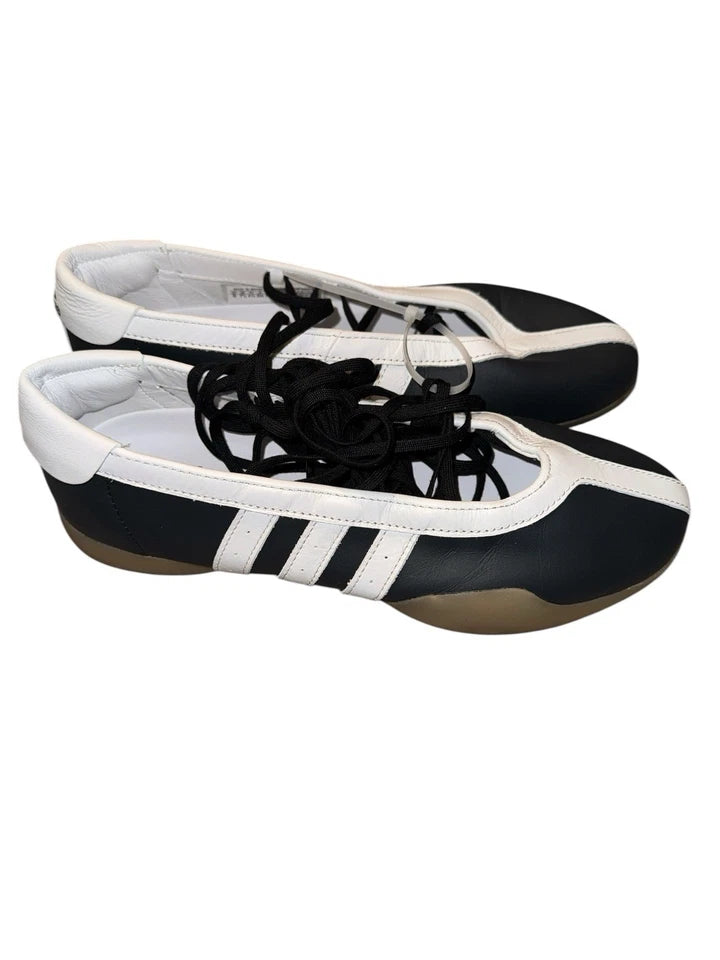 Women’s Size 9 Adidas TAEKWONDO MEI SHOES
