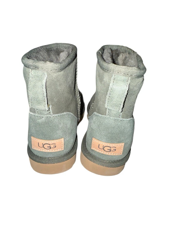 Women’s Size 6- UGG Boots Forest Green