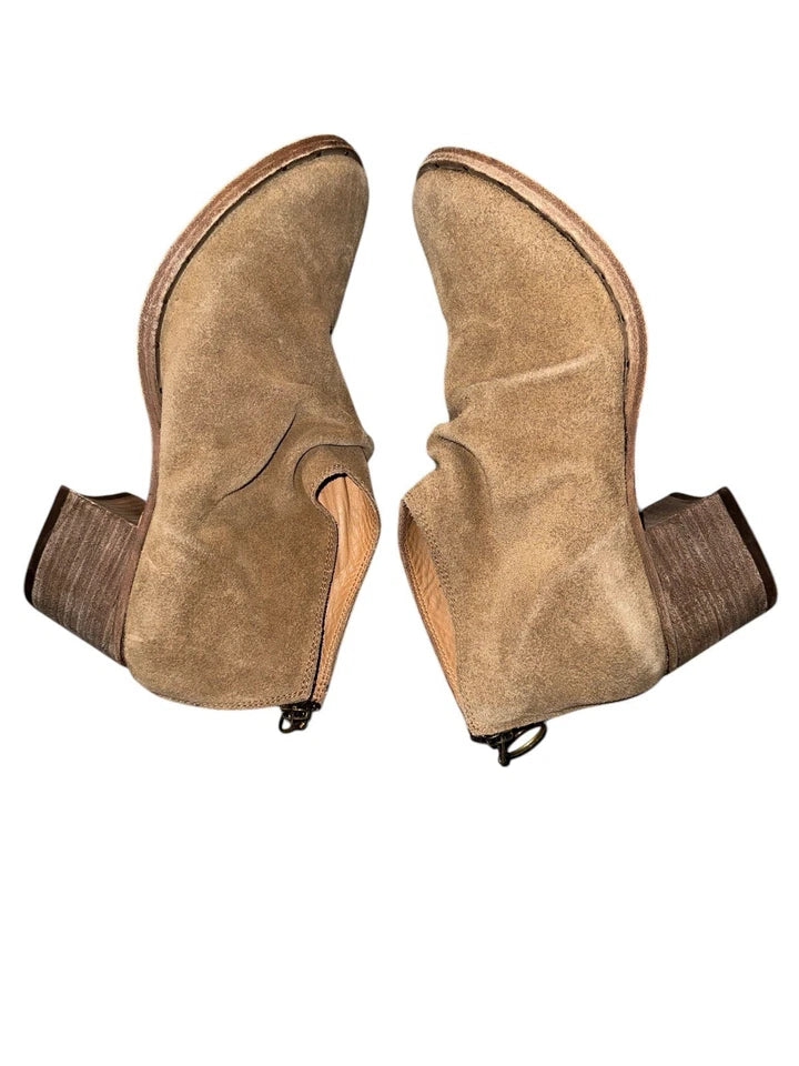 Women’s 8- Beek Boots Brown