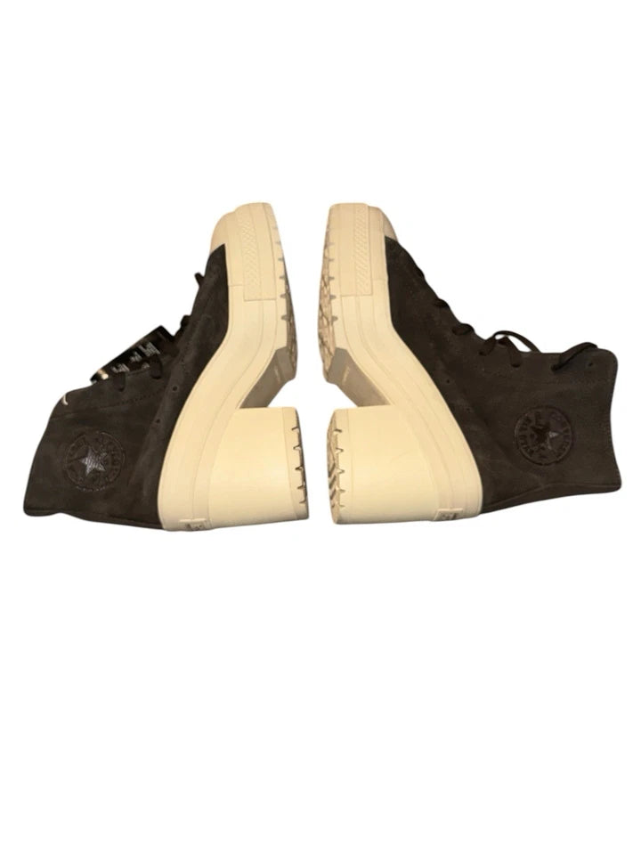Women’s 9- Converse Brown