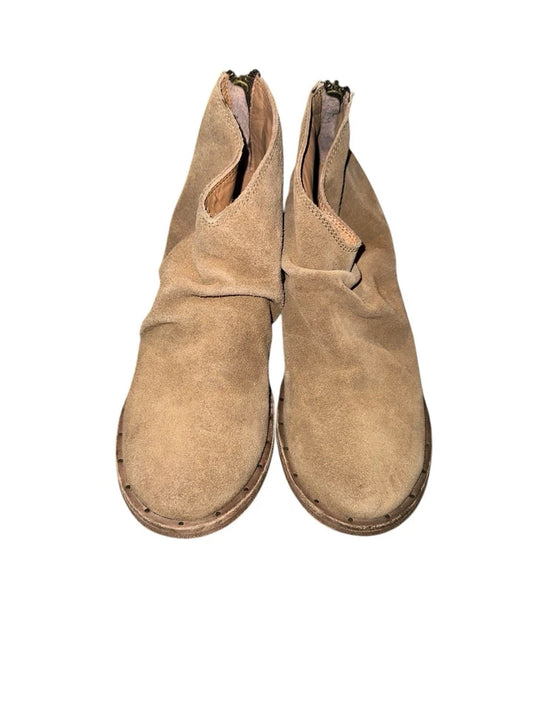 Women’s 8- Beek Boots Brown