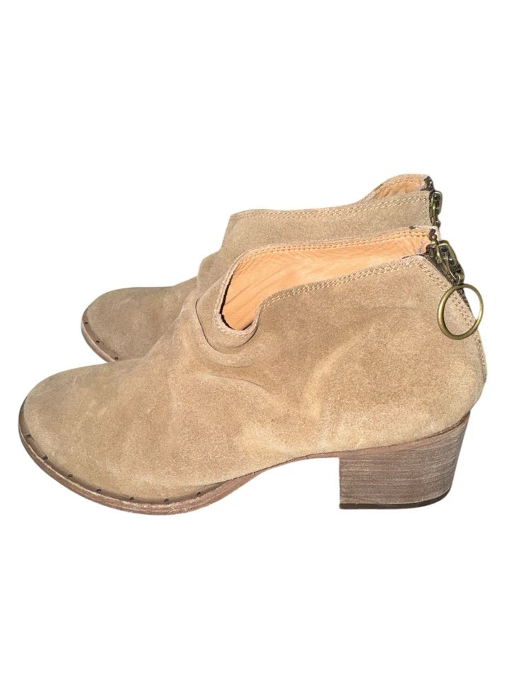 Women’s 8- Beek Boots Brown