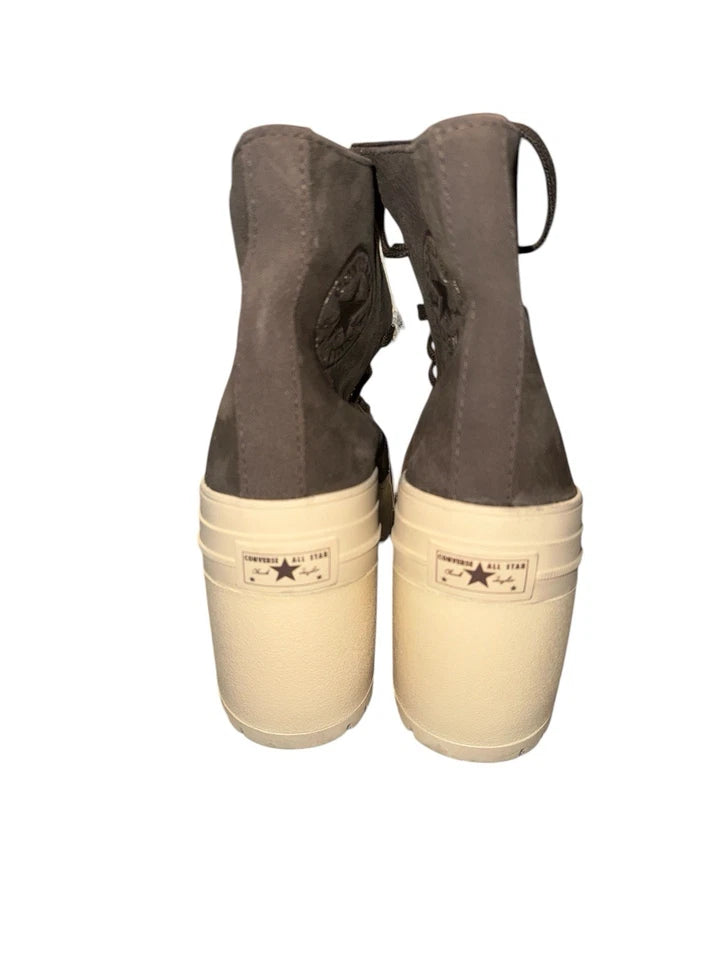 Women’s 9- Converse Brown