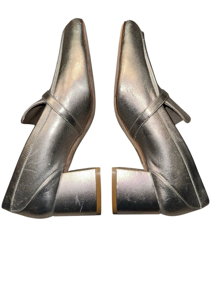 Women’s 8- Stuart Weitzman Heel Pump Silver
